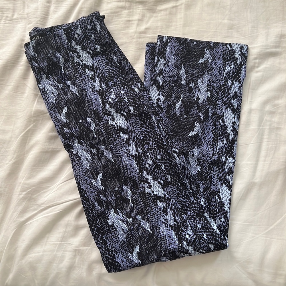 Dynamite: pants